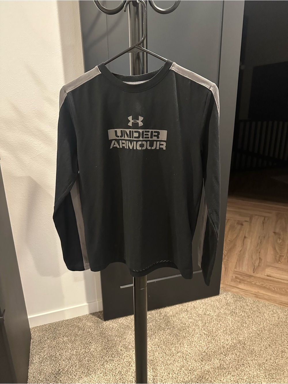 Under Armour Black Long-Sleeve Performance Tee with Gray Panels